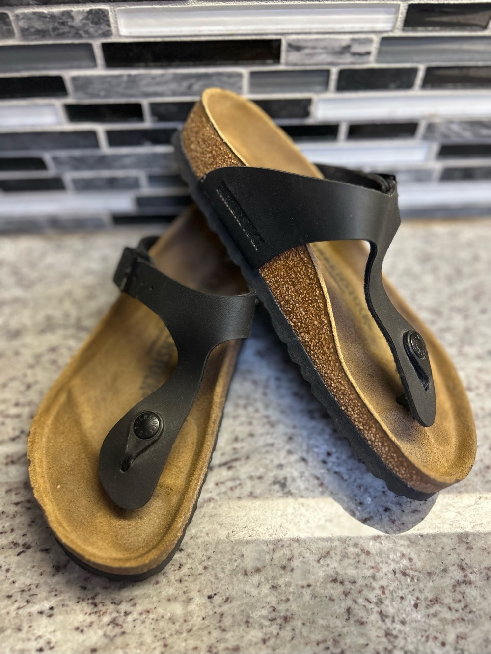 Birkenstock Women’s gizeh Black Thong Cork Footbed Sandals - size 5 (36)